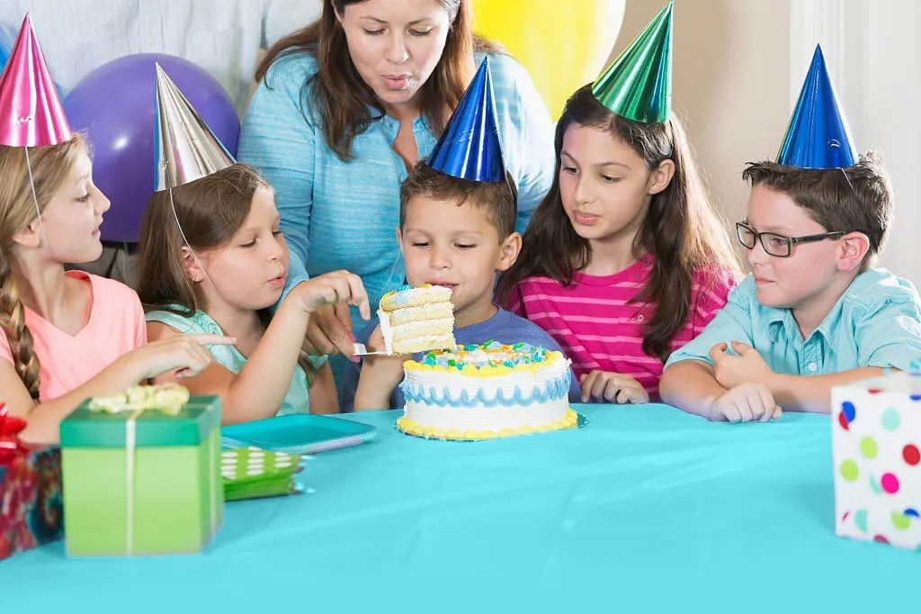 54 In. x 300 Ft. Cut To Size Table Roll | Light Blue